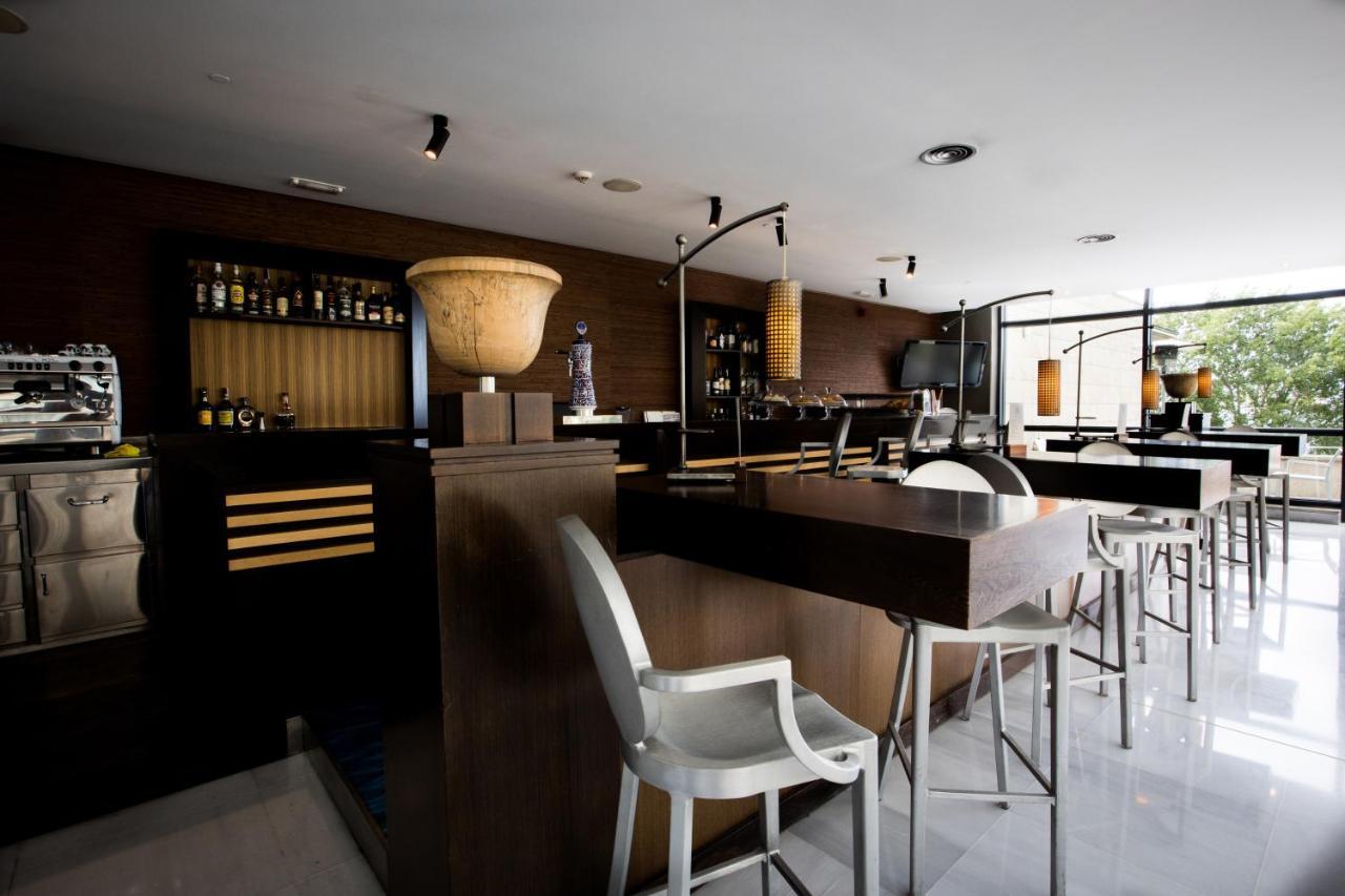 Pazo Los Escudos Hotel Spa & Resort Vigo Eksteriør billede The bar